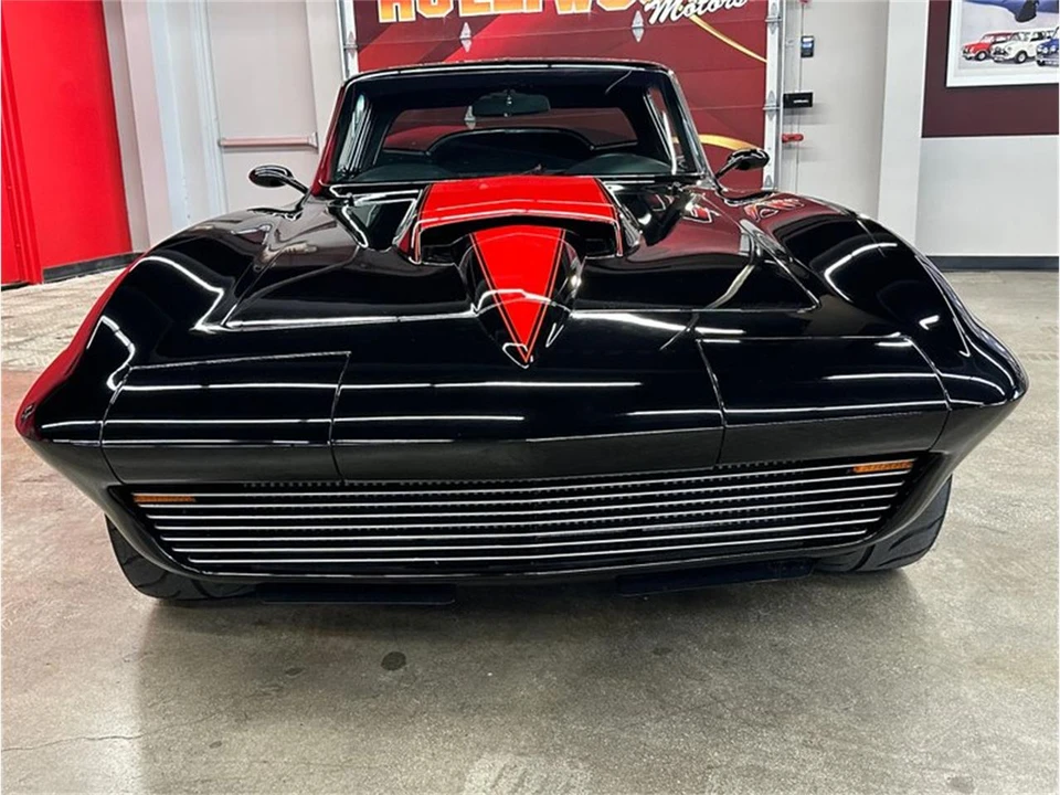 1965 Chevrolet Corvette C2 - Image 6 of 31