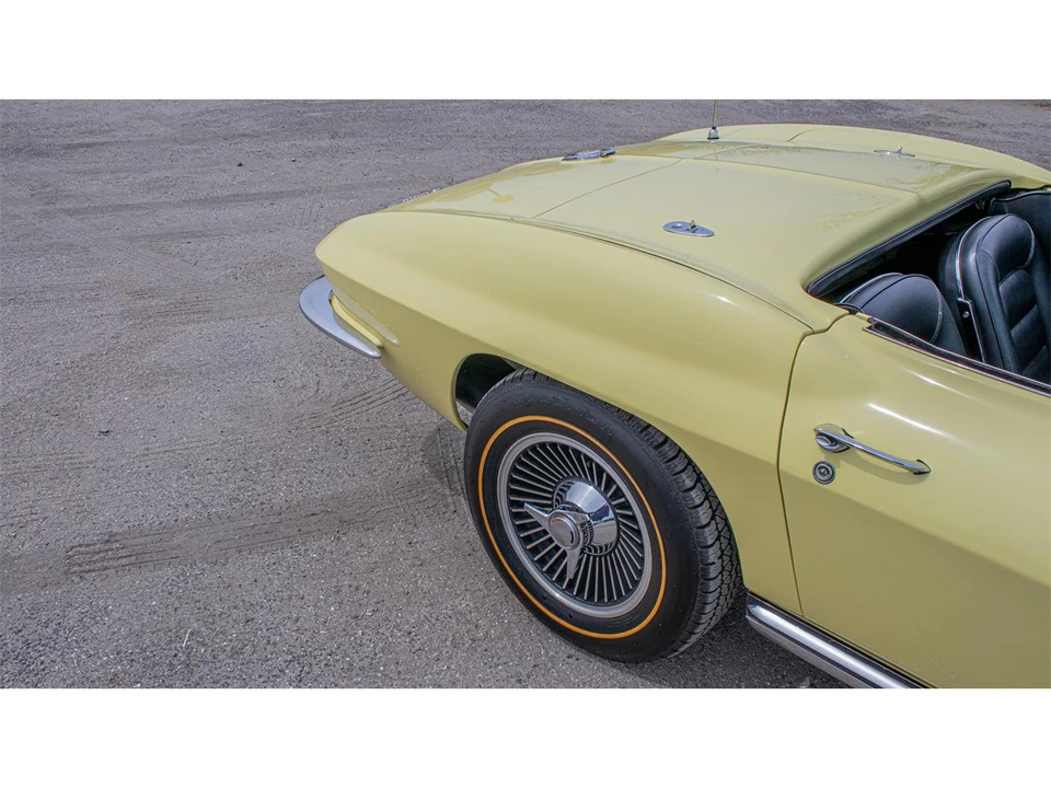 1965 Chevrolet Corvette C2 - Image 3 of 30