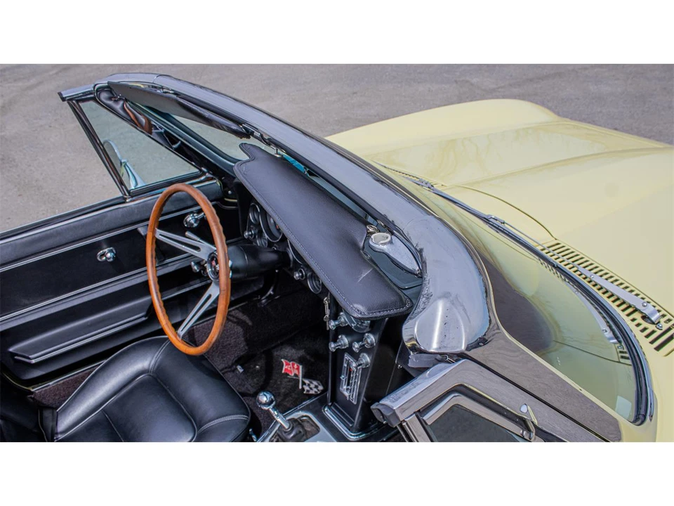 1965 Chevrolet Corvette C2 - Image 7 of 30