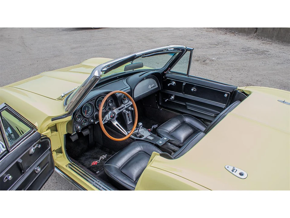 1965 Chevrolet Corvette C2 - Image 12 of 30