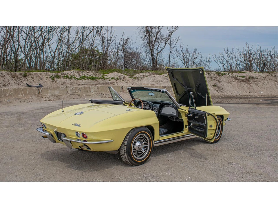 1965 Chevrolet Corvette C2 - Image 16 of 30