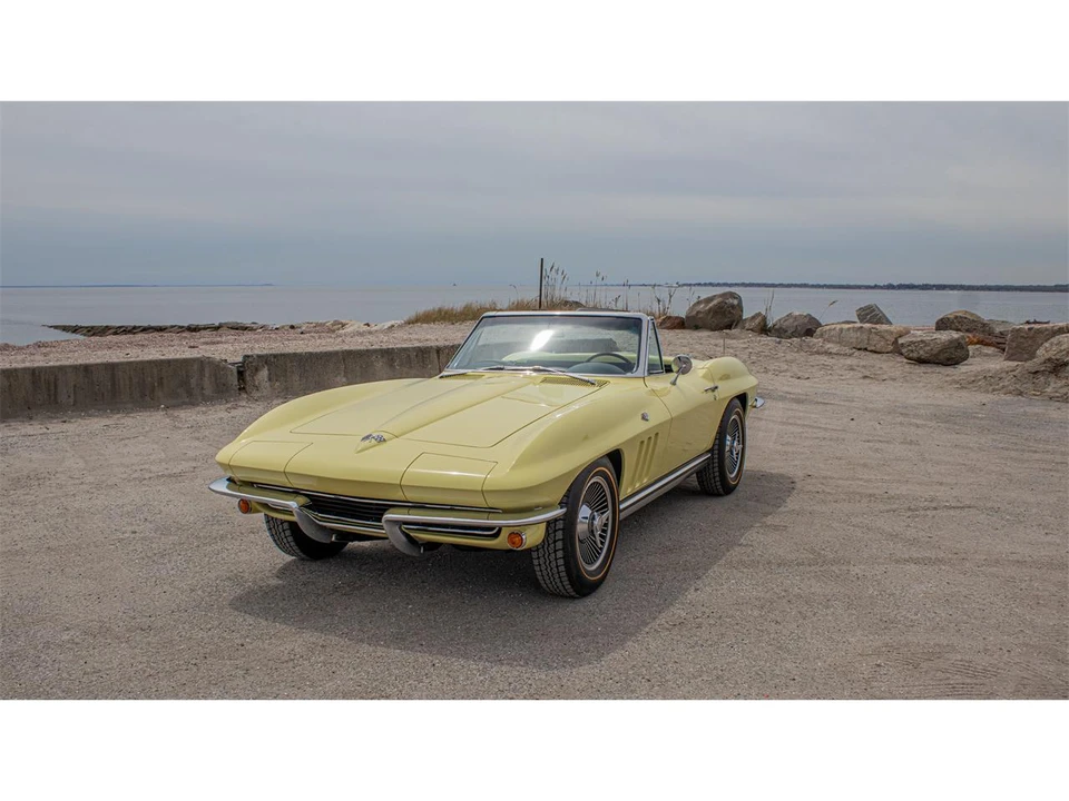 1965 Chevrolet Corvette C2 - Image 28 of 30