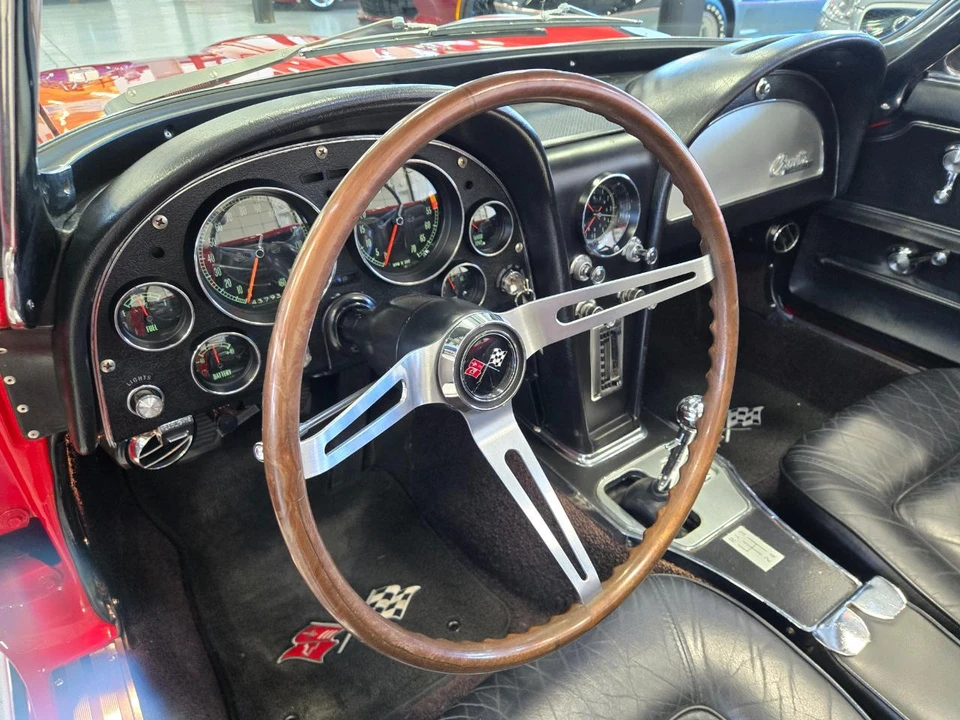 1965 Chevrolet Corvette C2 - Image 13 of 23