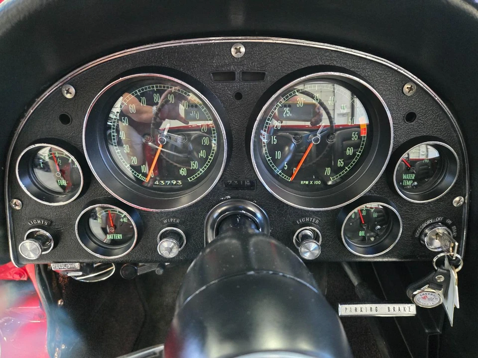 1965 Chevrolet Corvette C2 - Image 14 of 23