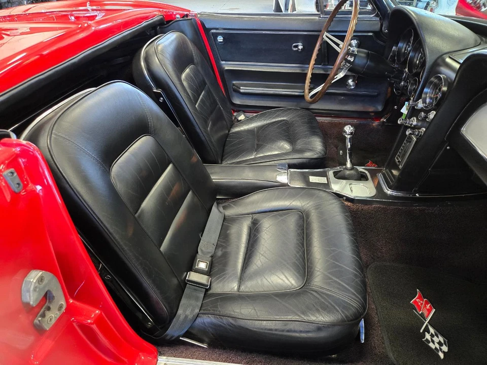 1965 Chevrolet Corvette C2 - Image 19 of 23