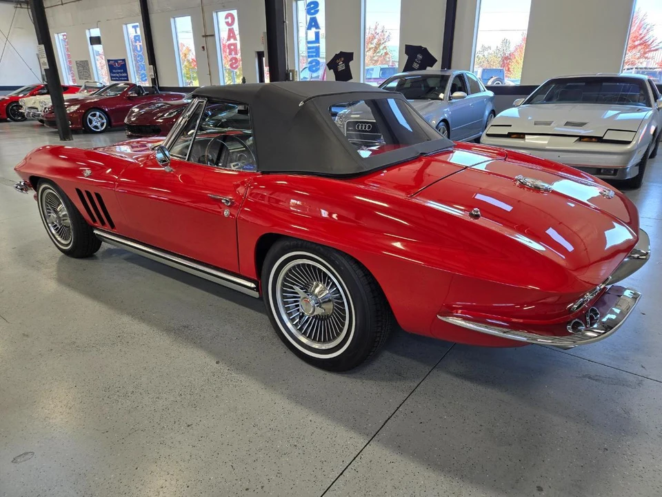1965 Chevrolet Corvette C2 - Image 12 of 23