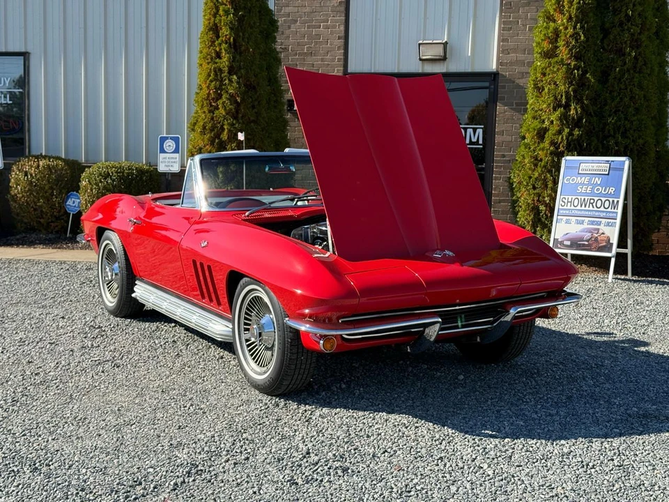 1965 Chevrolet Corvette C2 - Image 8 of 31
