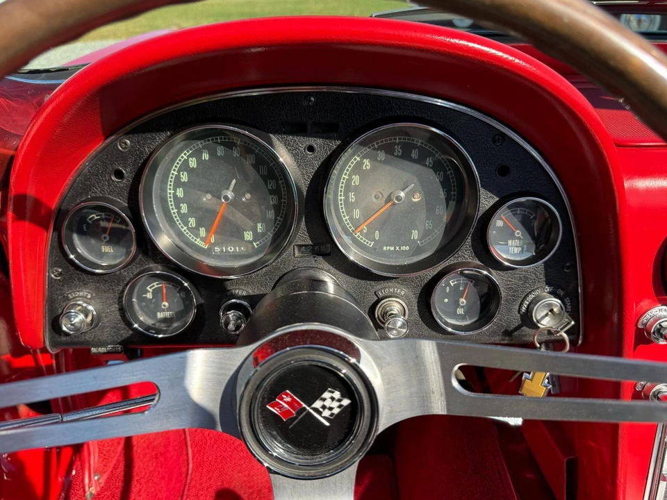 1965 Chevrolet Corvette C2 - Image 23 of 31