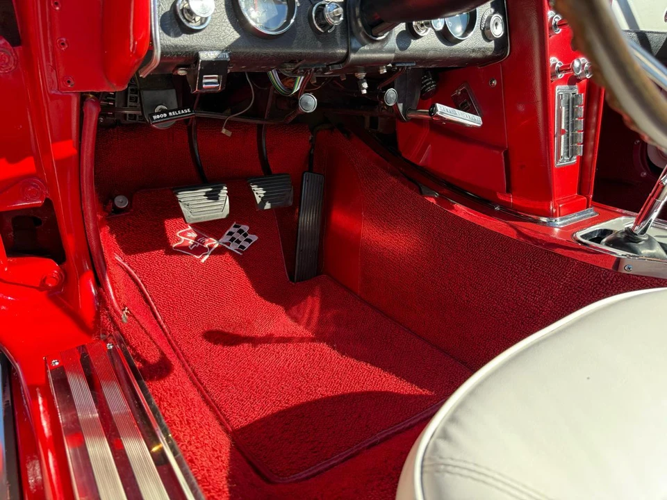 1965 Chevrolet Corvette C2 - Image 30 of 31