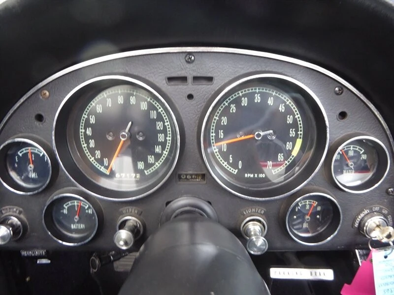 1965 Chevrolet Corvette C2 - Image 20 of 31