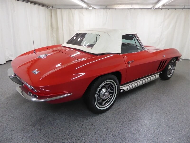1965 Chevrolet Corvette C2 - Image 15 of 31