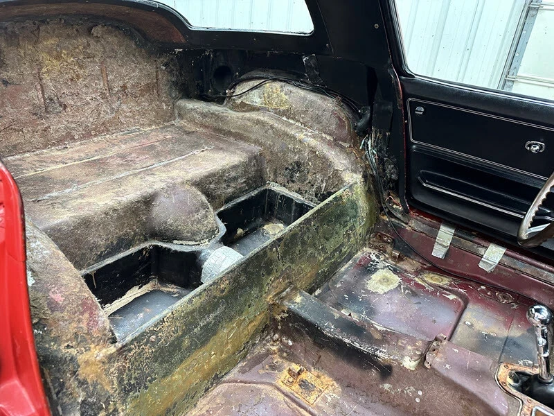 1965 Chevrolet Corvette C2 - Image 16 of 21