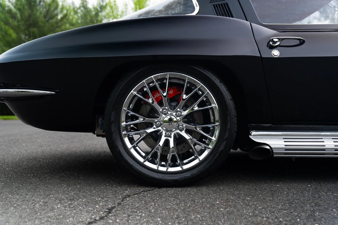 1965 Chevrolet Corvette C2 - Image 21 of 31