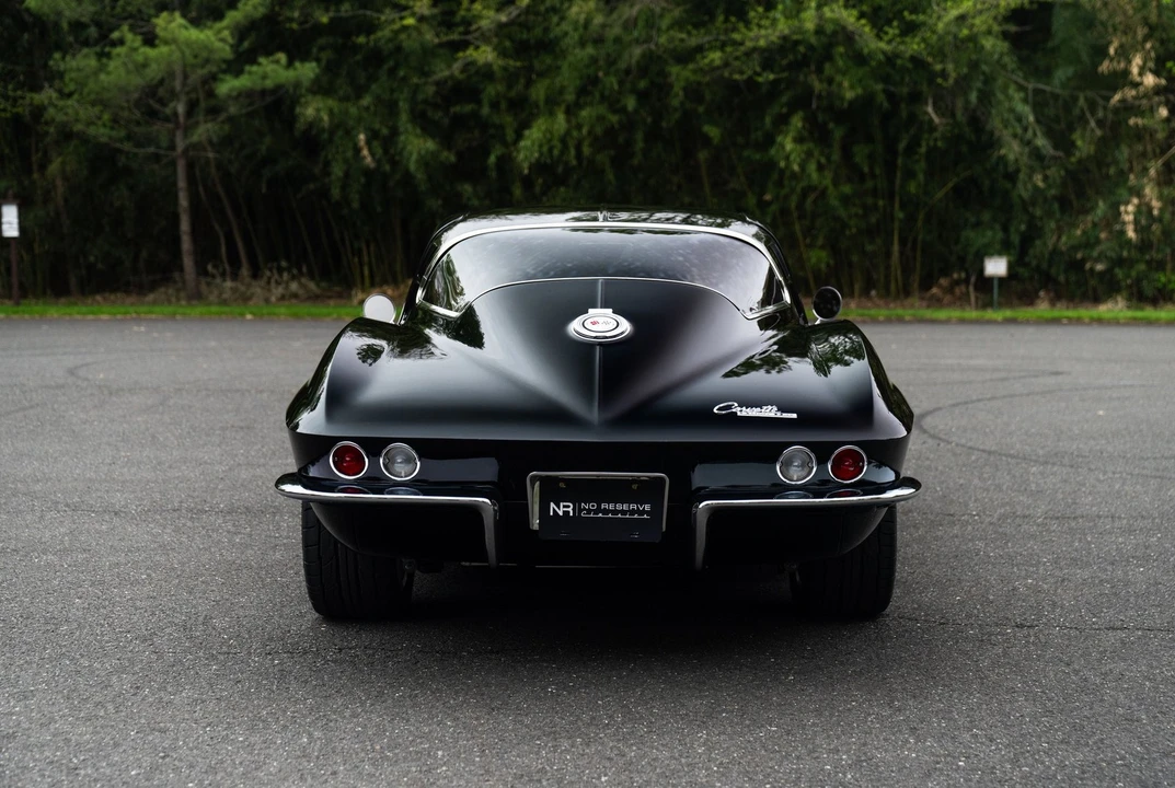 1965 Chevrolet Corvette C2 - Image 11 of 31
