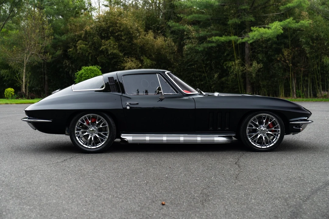 1965 Chevrolet Corvette C2 - Image 13 of 31