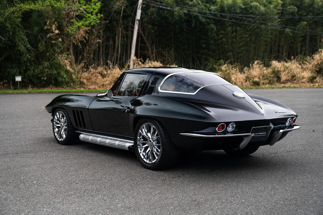 1965 Chevrolet Corvette C2 - Image 10 of 31