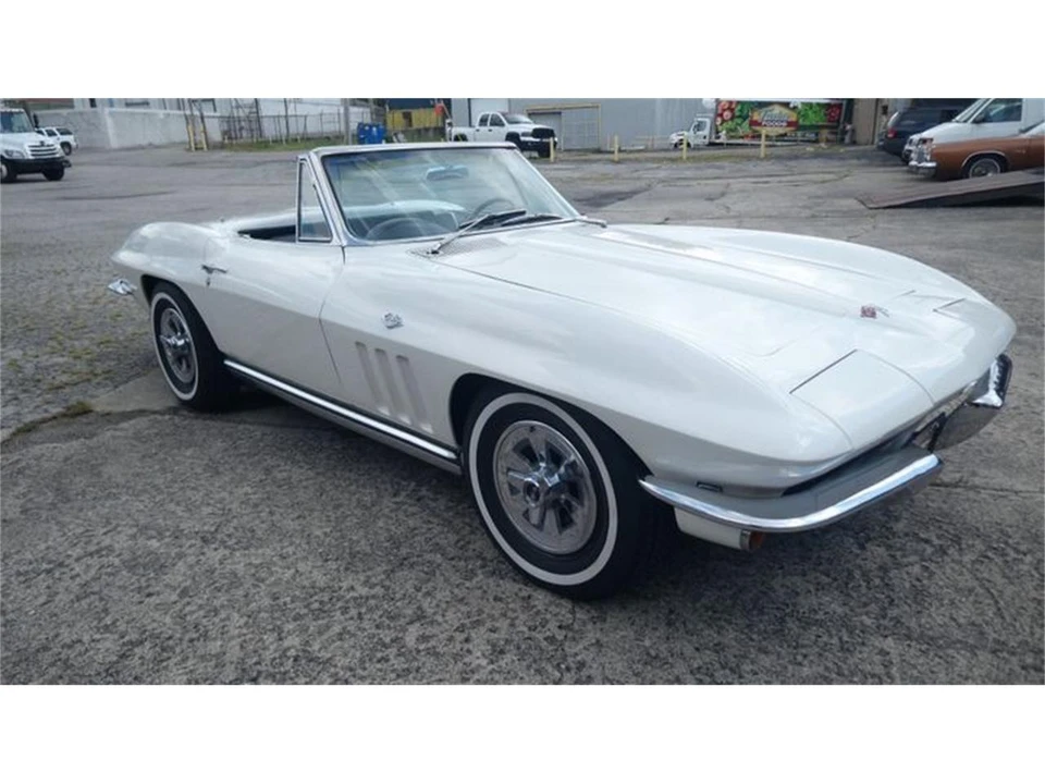 1965 Chevrolet Corvette C2 - Image 2 of 14