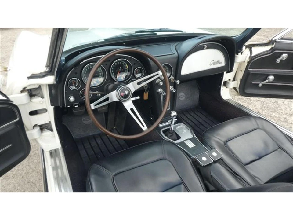 1965 Chevrolet Corvette C2 - Image 12 of 14