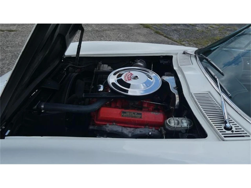 1965 Chevrolet Corvette C2 - Image 13 of 14