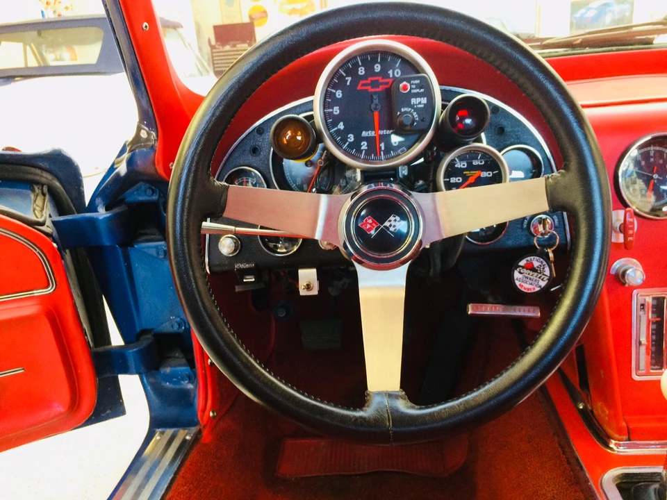 1965 Chevrolet Corvette C2 - Image 26 of 31
