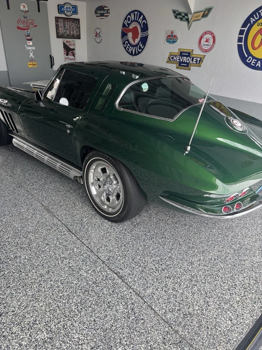 1965 Chevrolet Corvette C2 - Image 2 of 15