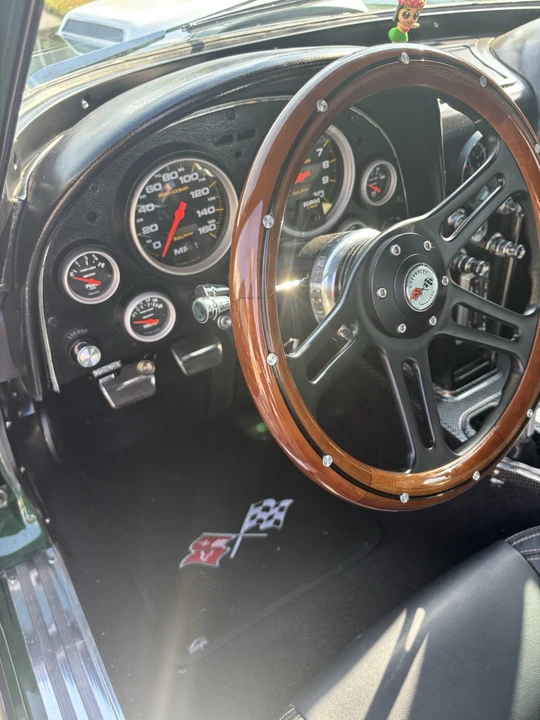 1965 Chevrolet Corvette C2 - Image 7 of 15