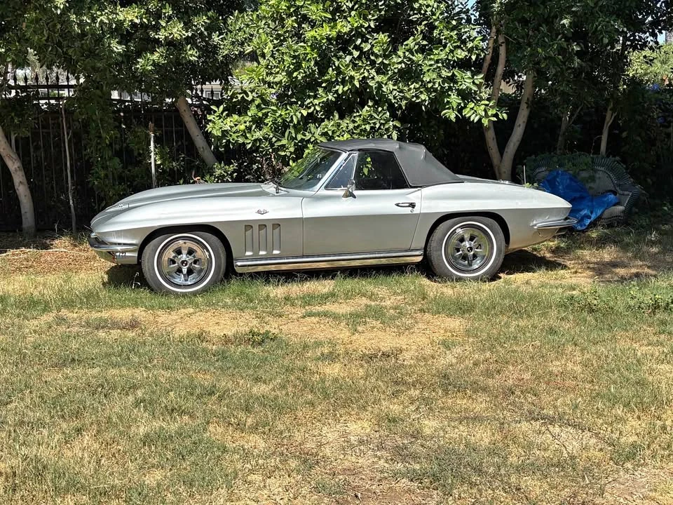 1965 Chevrolet Corvette C2 - Image 1 of 5