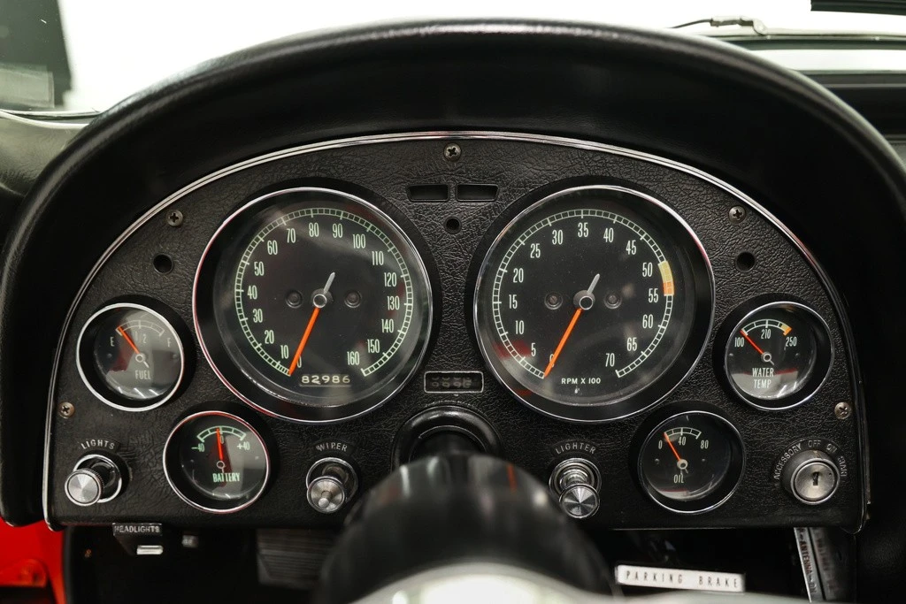 1965 Chevrolet Corvette C2 - Image 10 of 12
