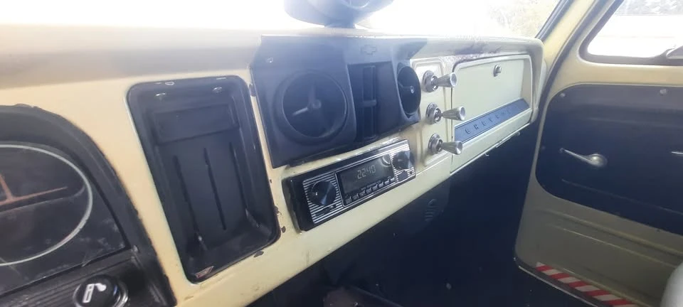 1965 Chevrolet G-Series Van - Image 8 of 10
