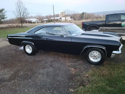 1965 Chevrolet Impala SS Clone