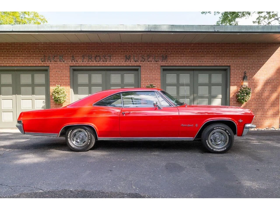 1965 Chevrolet Impala 4th Gen - Image 2 of 31