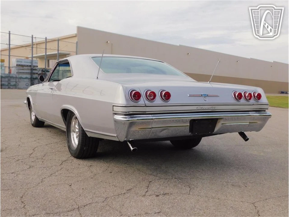 1965 Chevrolet Impala 4th Gen - Image 17 of 31