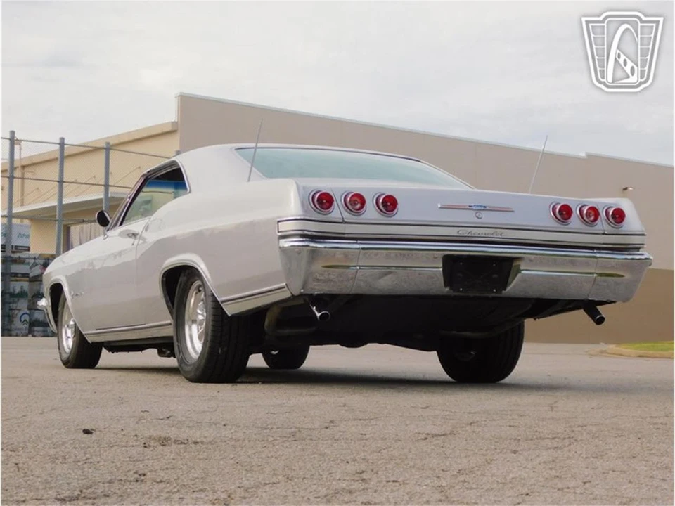1965 Chevrolet Impala 4th Gen - Image 18 of 31