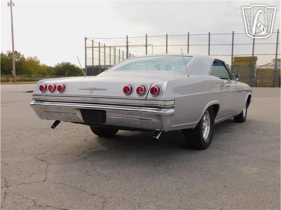1965 Chevrolet Impala 4th Gen - Image 23 of 31