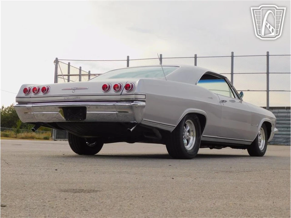1965 Chevrolet Impala 4th Gen - Image 24 of 31