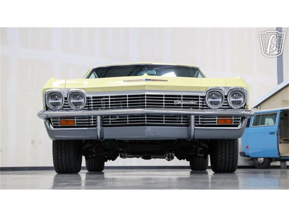 1965 Chevrolet Impala 4th Gen - Image 25 of 31