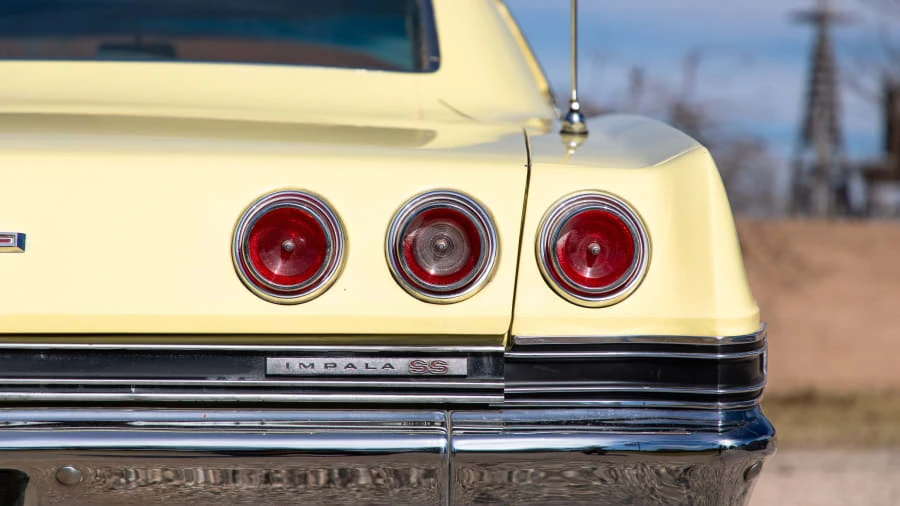 1965 Chevrolet Impala 4th Gen - Image 11 of 12
