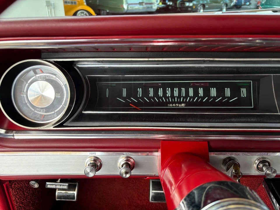1965 Chevrolet Impala 4th Gen - Image 30 of 31
