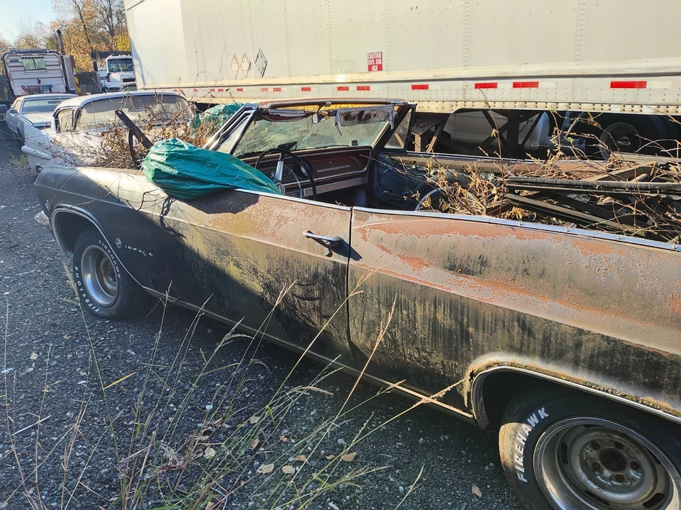 1965 Chevrolet Impala - Image 10 of 12