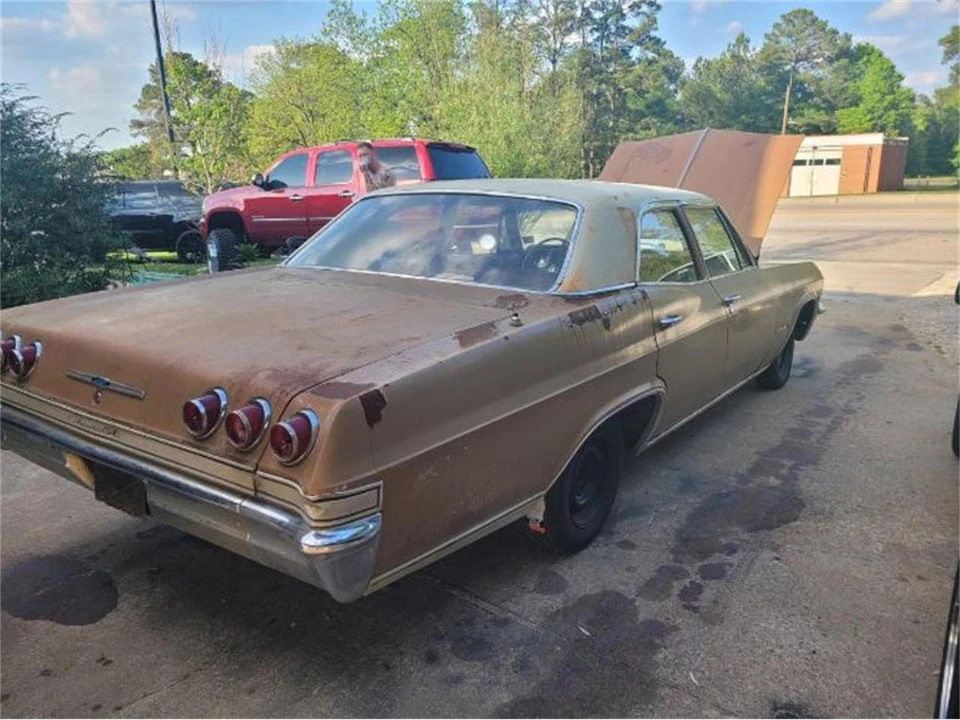 1965 Chevrolet Impala 4th Gen - Image 10 of 29