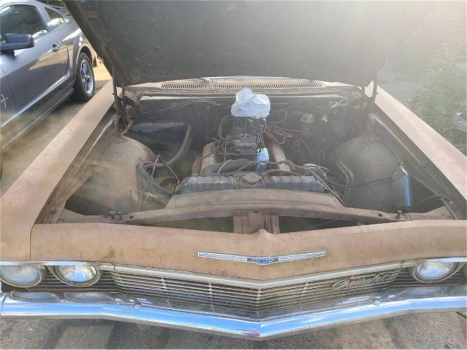 1965 Chevrolet Impala 4th Gen - Image 8 of 29