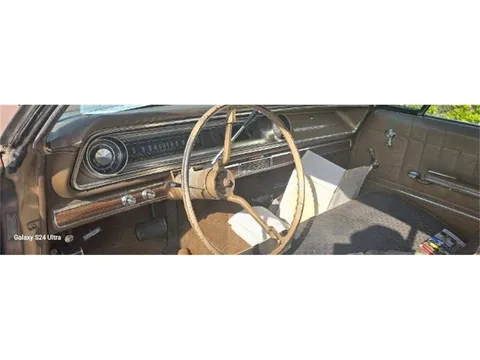 1965 Chevrolet Impala 4-Door Hardtop