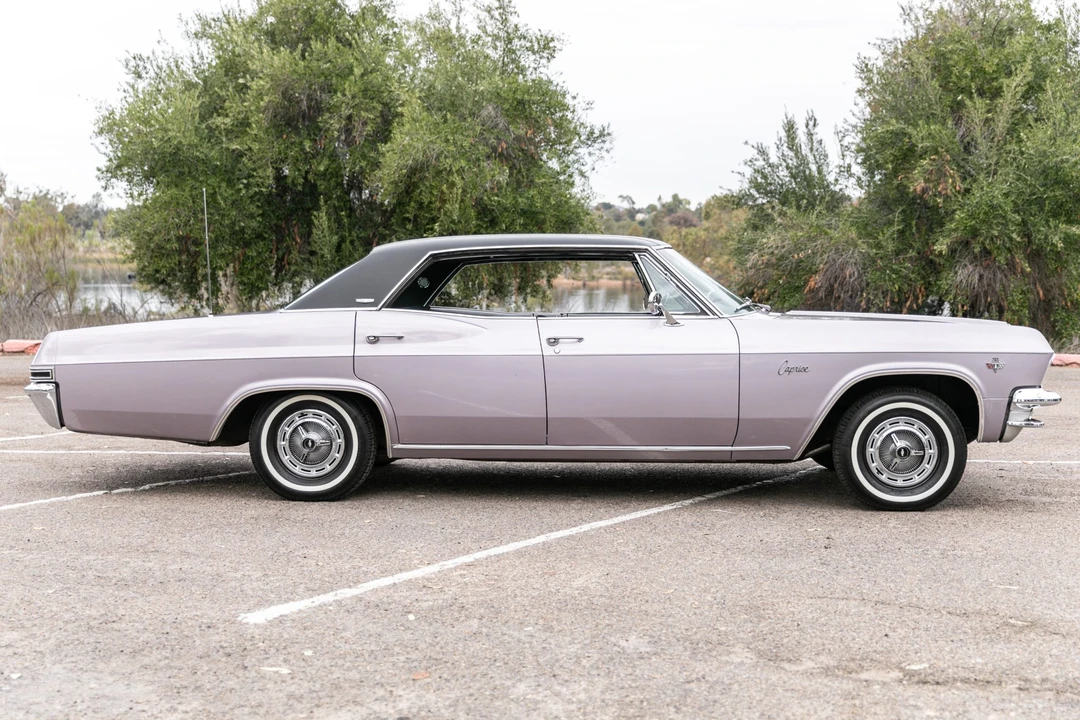 1965 Chevrolet Impala 4th Gen - Image 5 of 31