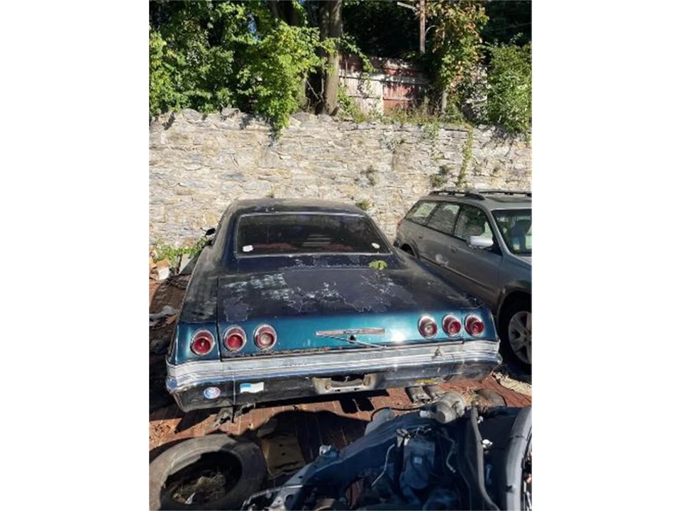 1965 Chevrolet Impala 4th Gen - Image 11 of 12