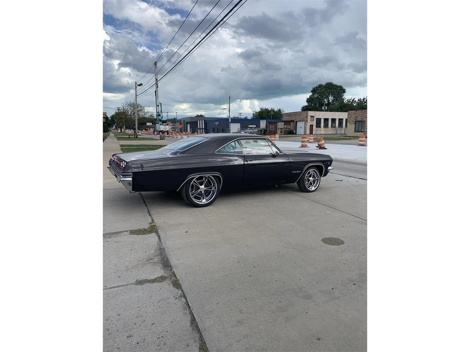 1965 Chevrolet Impala SS 4th Gen - Image 4 of 15