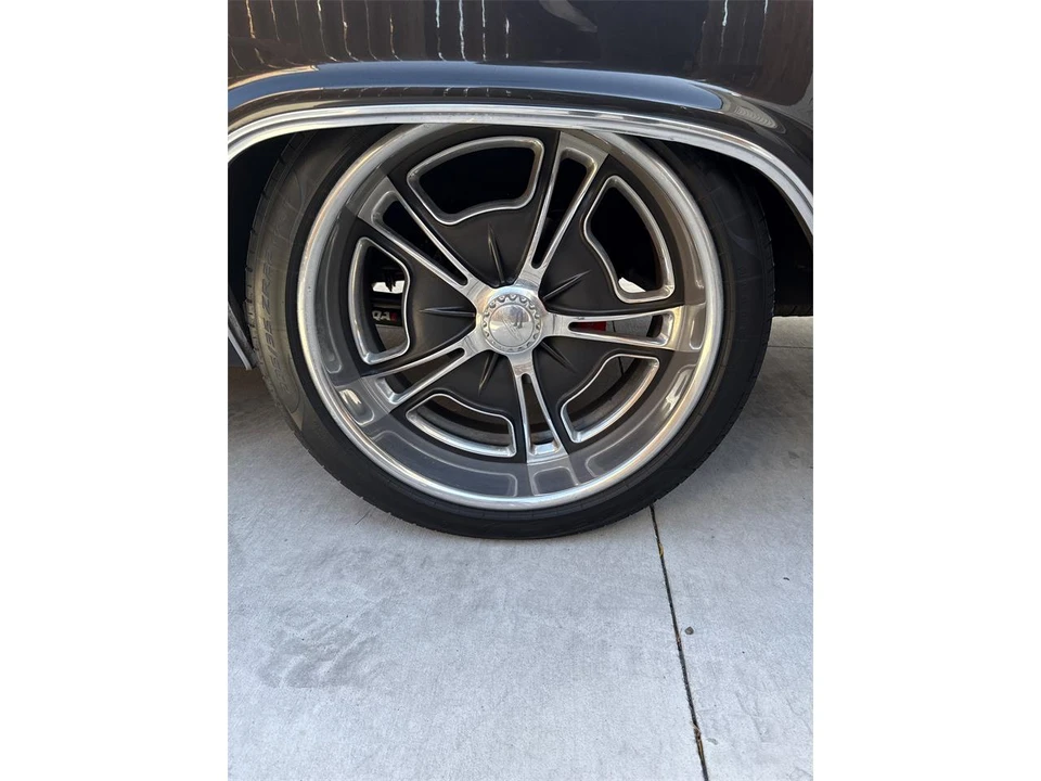 1965 Chevrolet Impala SS 4th Gen - Image 13 of 15
