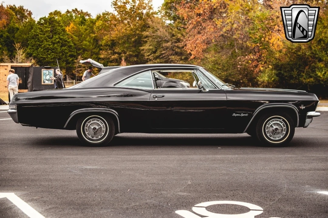 1965 Chevrolet Impala 3rd Gen - Image 9 of 12