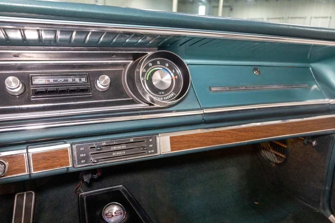 1965 Chevrolet Impala 4th Gen - Image 13 of 31