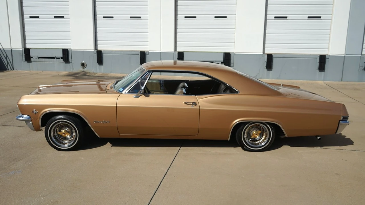 1965 Chevrolet Impala 4th Gen - Image 6 of 12