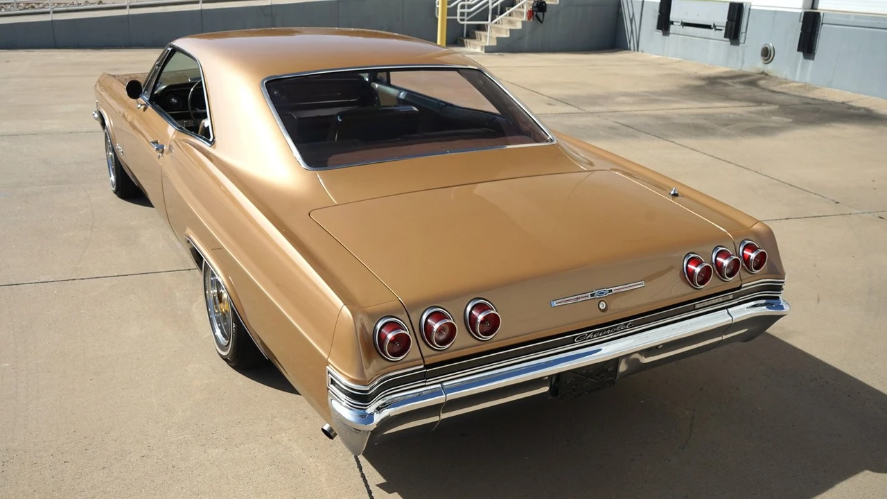 1965 Chevrolet Impala 4th Gen - Image 10 of 12